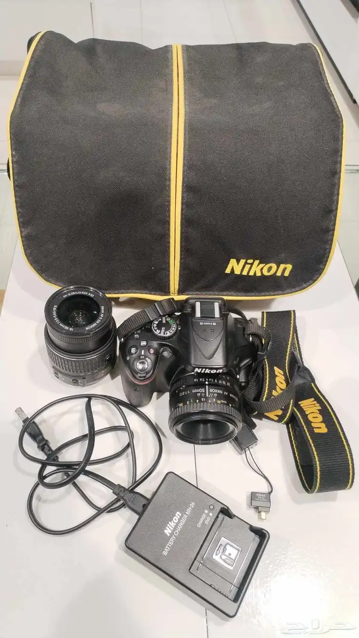 للبيع كاميرا نيكون 5200d 0