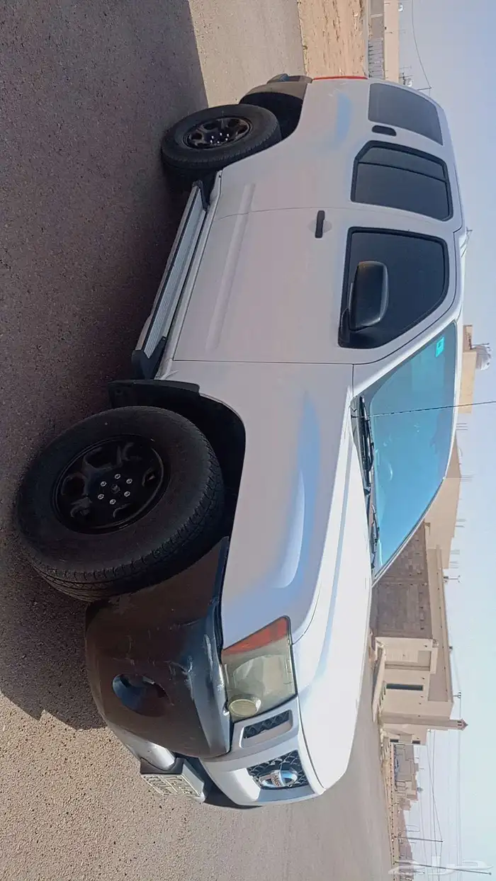 جيب نيسان اكستيرا 2012 3