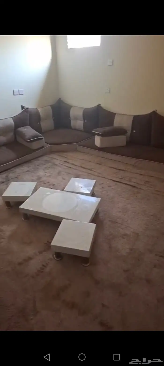 مجلس عربي ارضي مع الطاولات 3