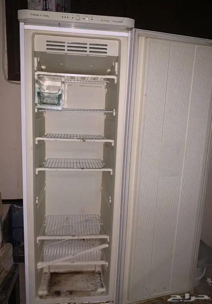 فريزر طويل شبه جديد لمس للبيع 0