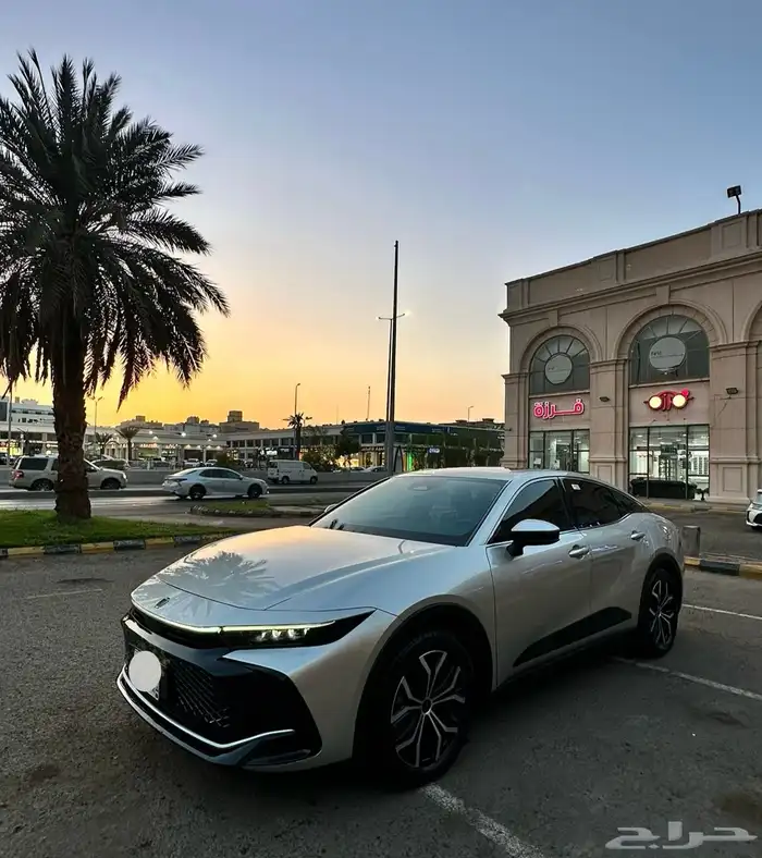 كراون 2023 بريميوم فضي 1