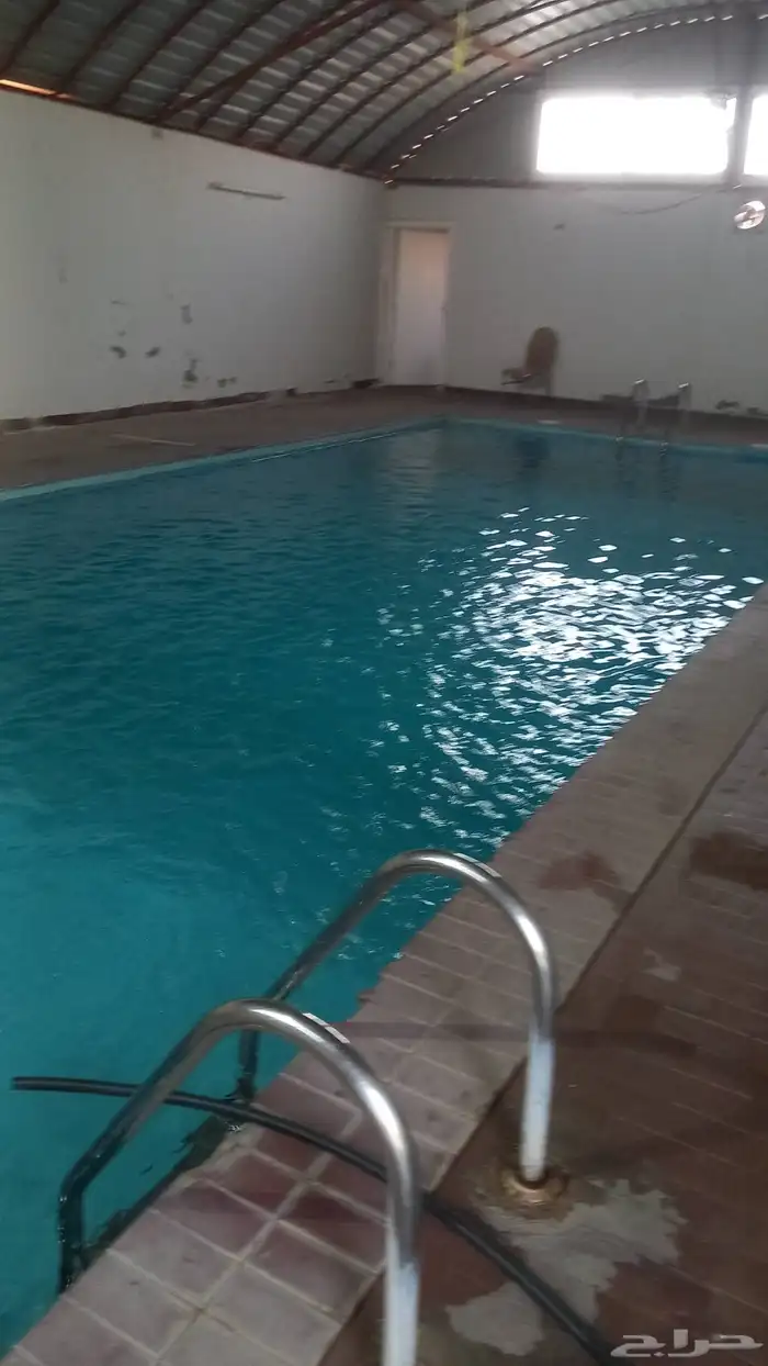 استراحه قسمين سعر الايجار 250 ريال مساحه 3000 متر 20