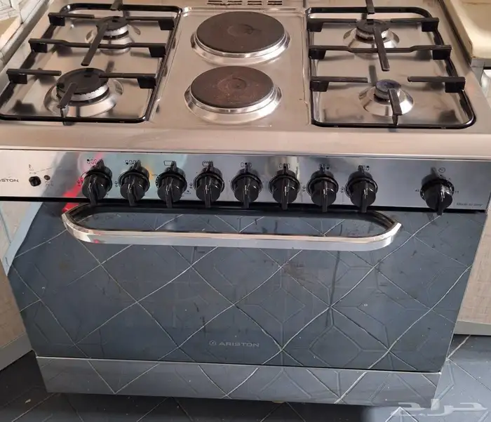 فرن ايطالي استخدام نظيف فرن كهربا مقاس 60 لتر كرسي هزاز 0