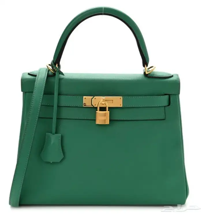 شنطه ماركات ديور قودشي شانيل وجميع إلى منزله متوفره لطلب 44