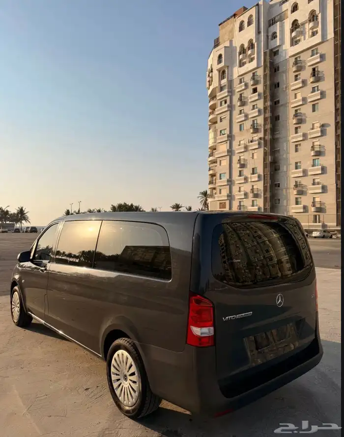 مرسيدس Vito Tourer 2020مجهزة للنقل الخاص 0