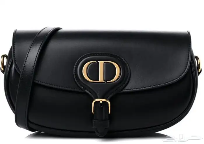 شنطه ماركات ديور قودشي شانيل وجميع إلى منزله متوفره لطلب 0