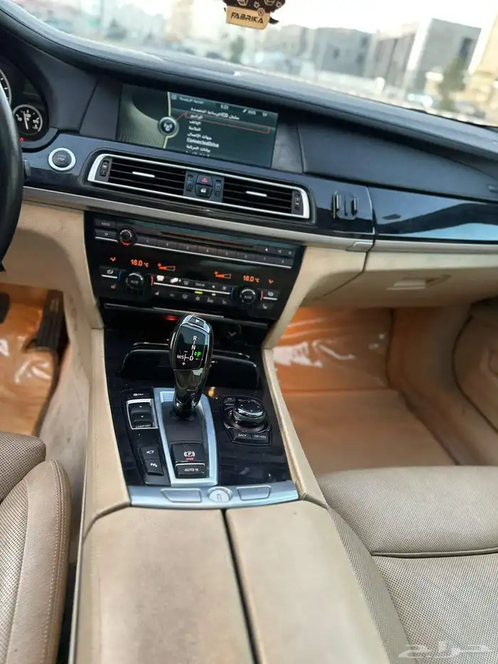 بي ام دبليو 750LI 2009 7