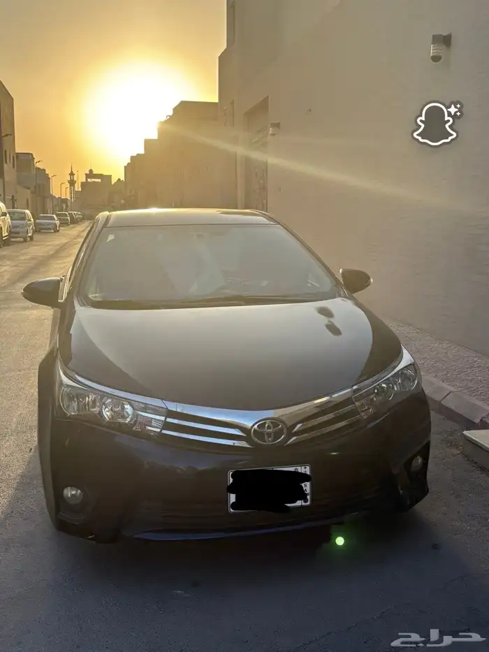 للبيع كورولا 2014 4
