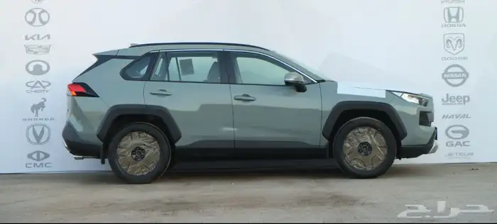 تويوتا راف فور ادفنشر 2025 1