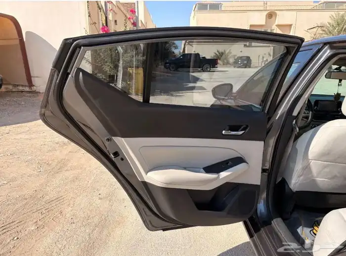 S 2022   النادرة الفريدة التيما نيسان وكالة 13