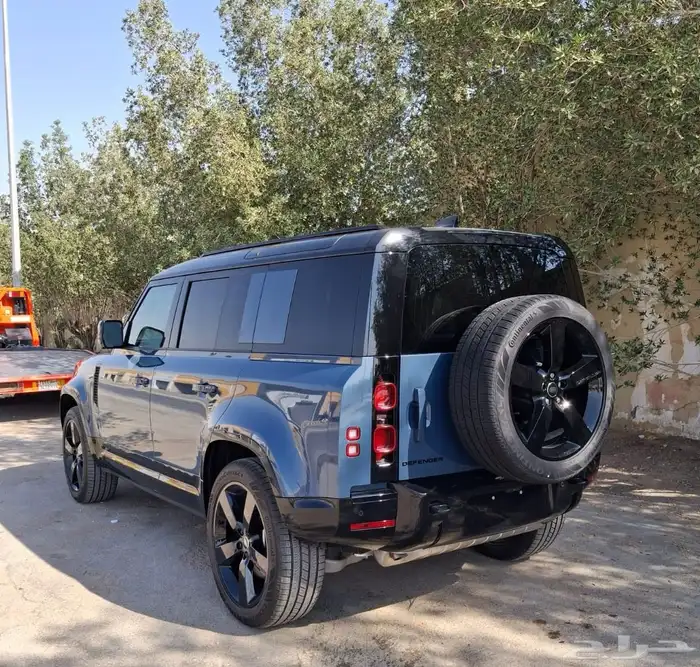 دفندر اكسV6 2025 فل كامل 7 مقاعد اصفار 5