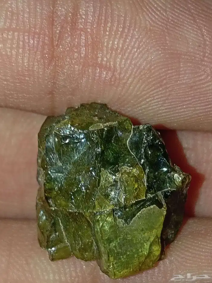احجار زبرد صافيه يوجد بها قطع كبيره تصل لي 8جرام 36