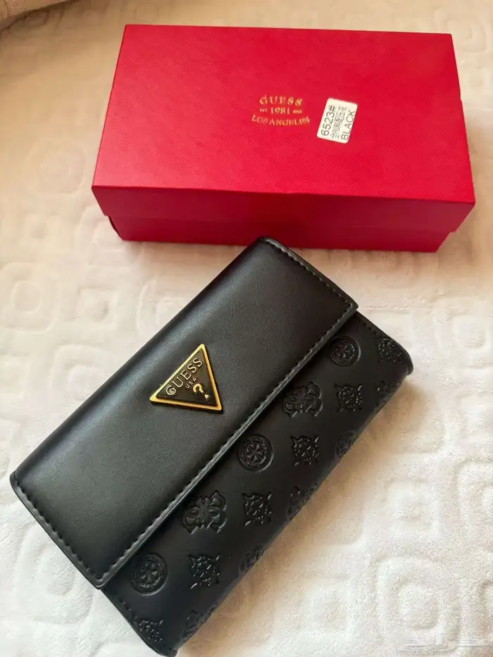 شنط ماركه توصيل فوري جده ورياض باقي المدن شحن لجميع المملكة 19