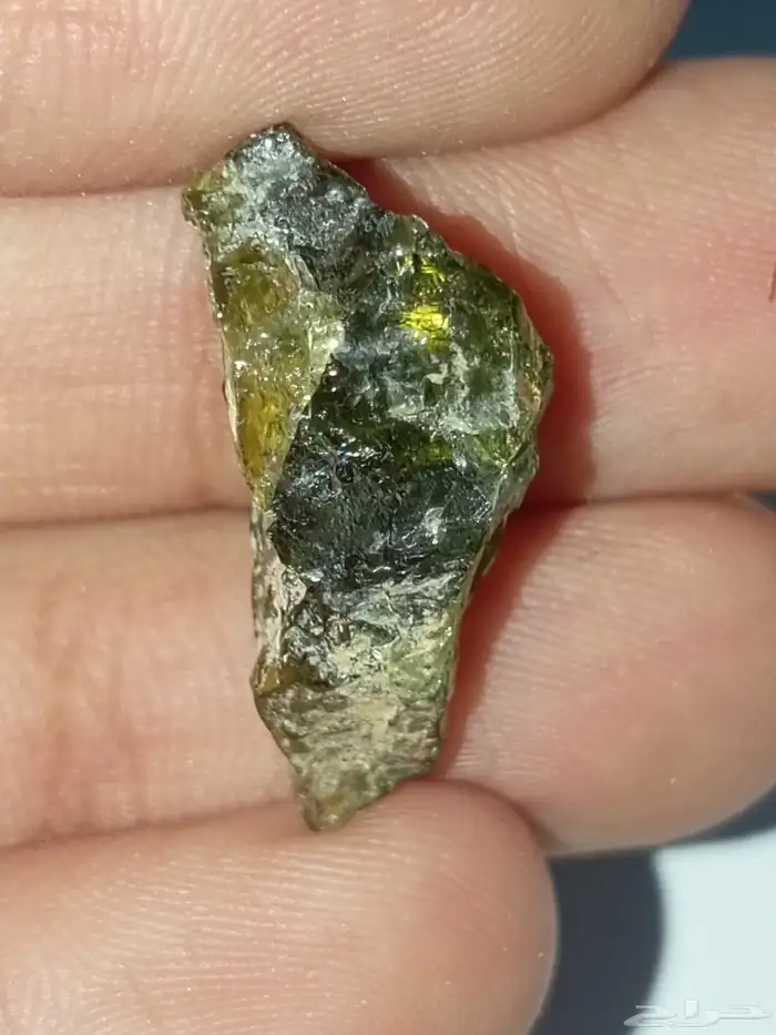 احجار زبرد صافيه يوجد بها قطع كبيره تصل لي 8جرام 38