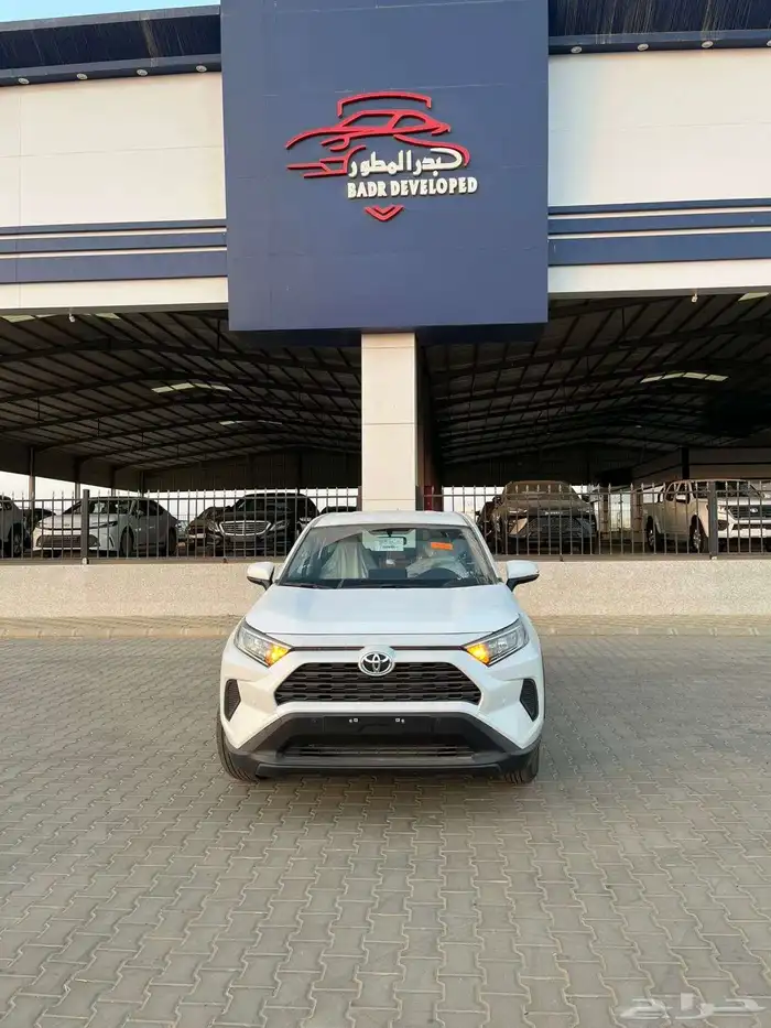 تويوتا Rav4 LE دبل 2025 1