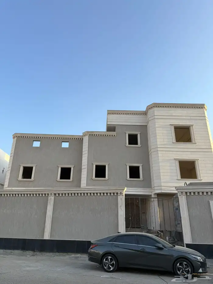 عمارة سكنية للبيع موقع مميز 1