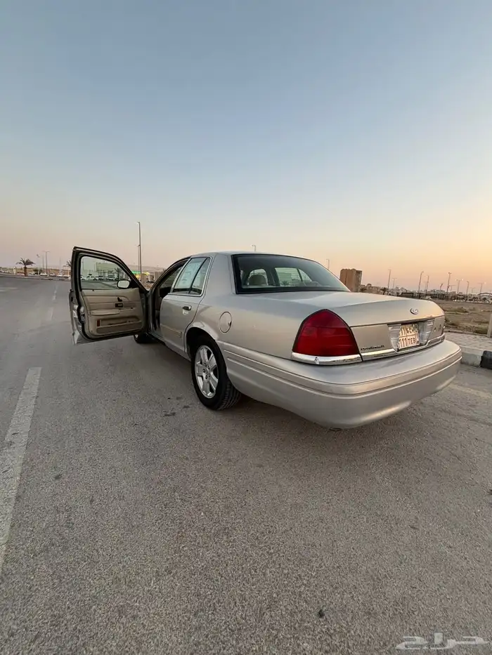 فورد فكتوريا 2010 فل كامل سعودي 2