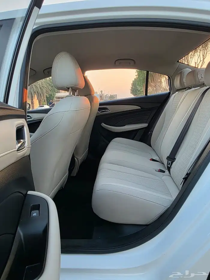 ام جي MG 2023 نص فل بصمه 17