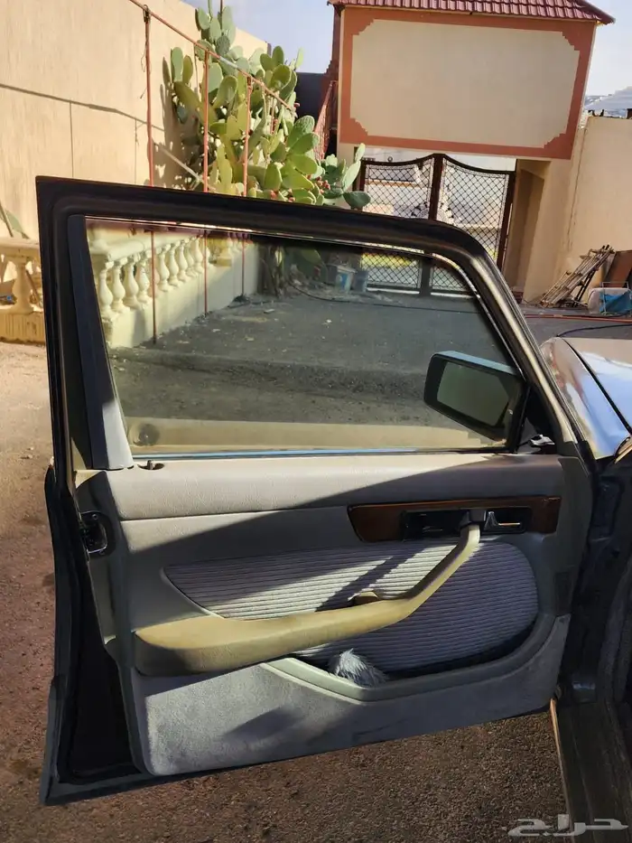 مرسيدس بنز 1990 300se 2