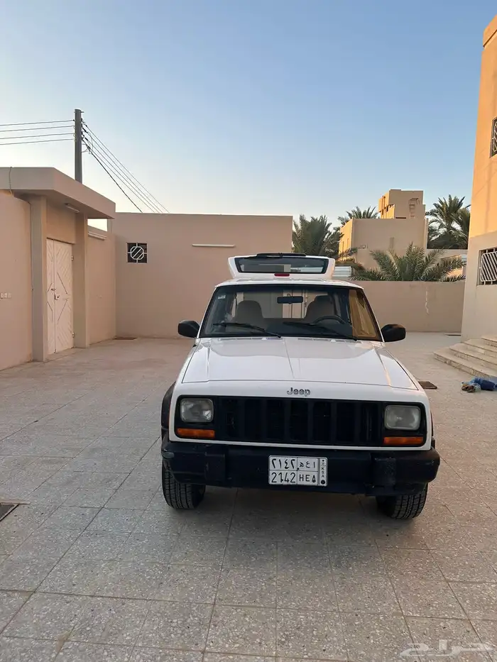 جيب شروكي موديل 2000 7