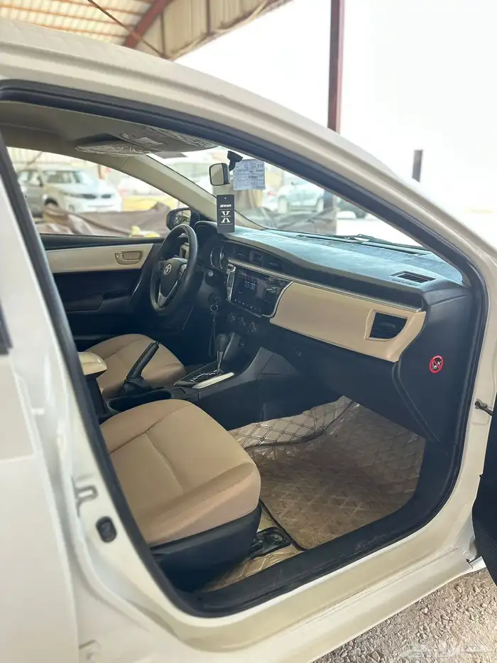 للبيع تويوتا كورلا 2015 نص فل نظيفه 12