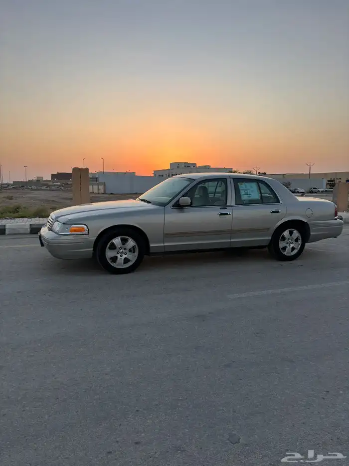 فورد فكتوريا 2010 فل كامل سعودي 9