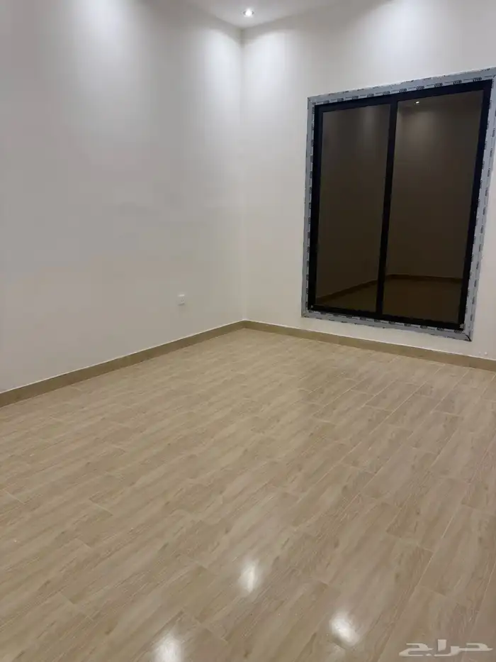 شقة فاخره 3 غرف للايجار بحي الخالديه 2 14