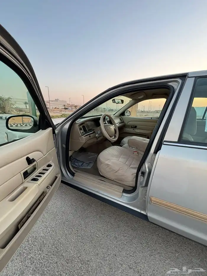 فورد فكتوريا 2010 فل كامل سعودي 6