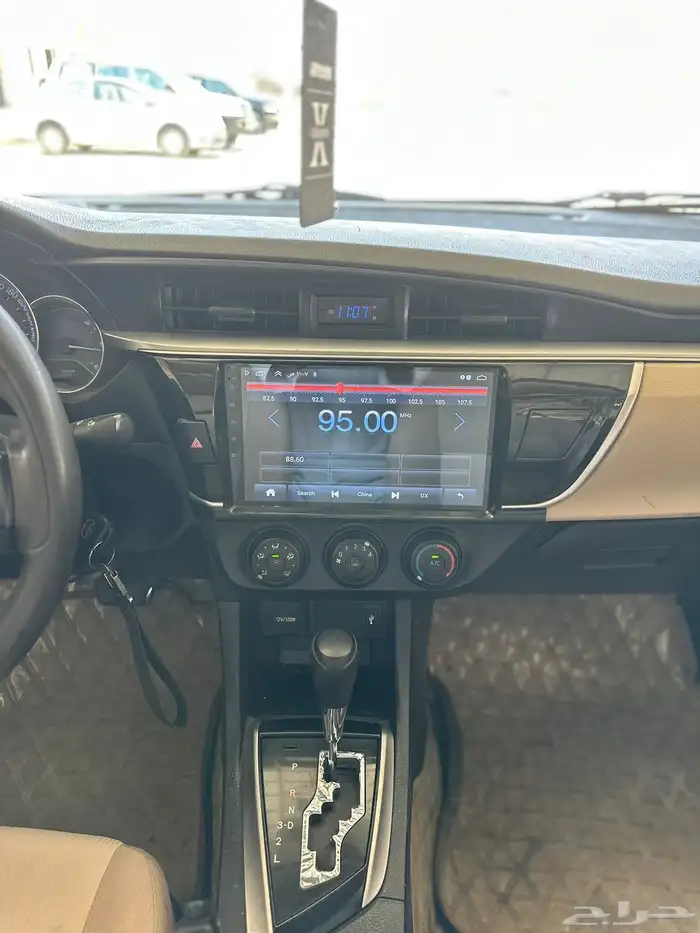 للبيع تويوتا كورلا 2015 نص فل نظيفه 18