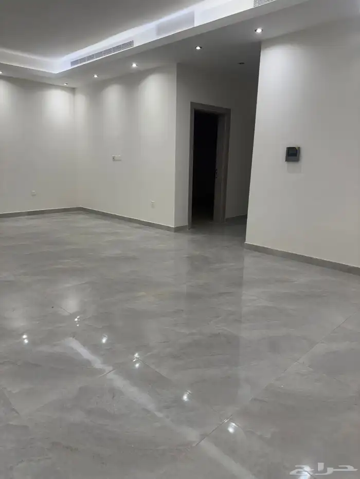 شقة فاخره 3 غرف للايجار بحي الخالديه 2 18