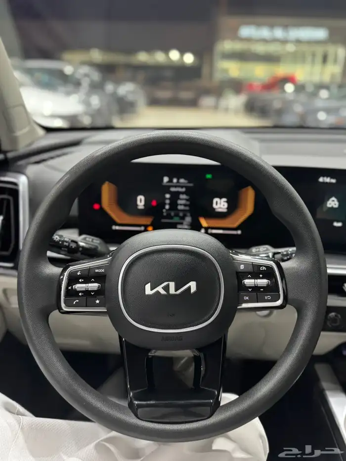 كيا سورنتو 2024 6 سلندر سعودي - عداد 65 الف كيلو 15