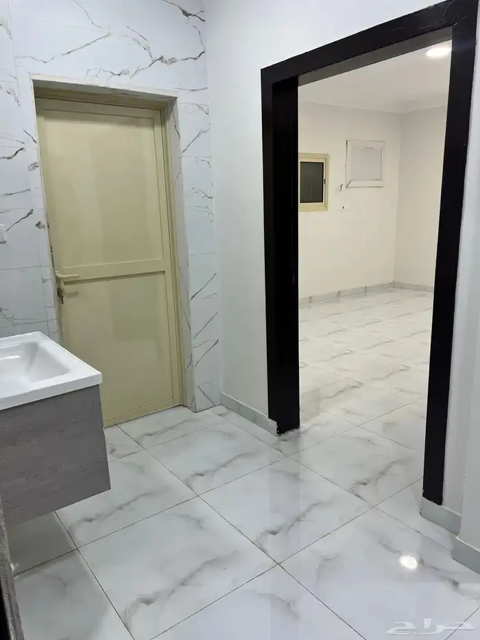 شقة للايجار حي المروة 8