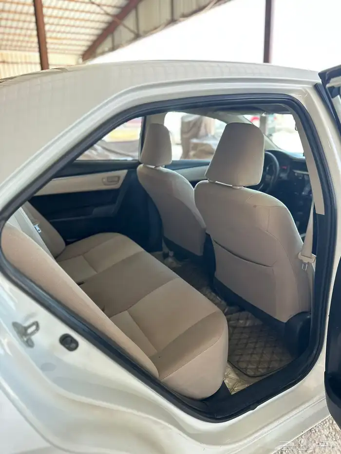 للبيع تويوتا كورلا 2015 نص فل نظيفه 14