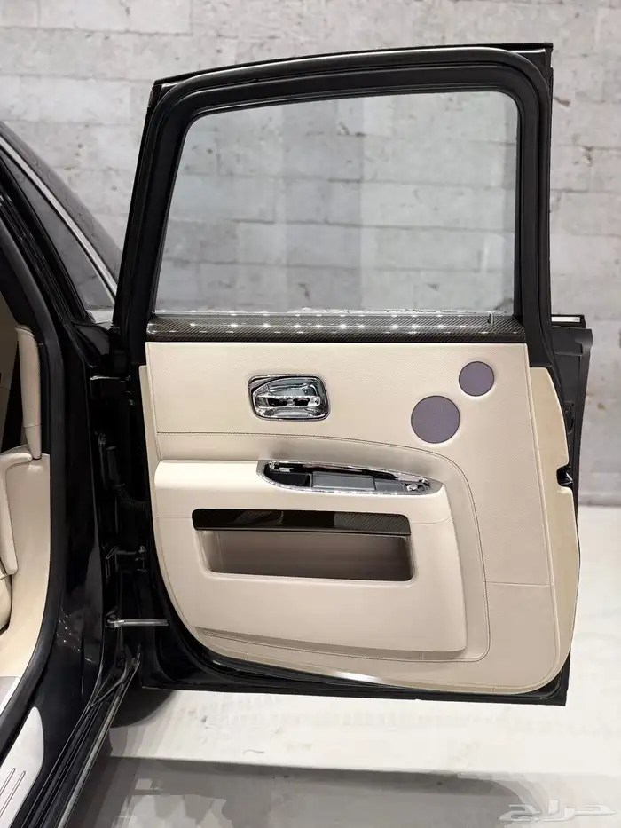 رولز رويس قوست 6