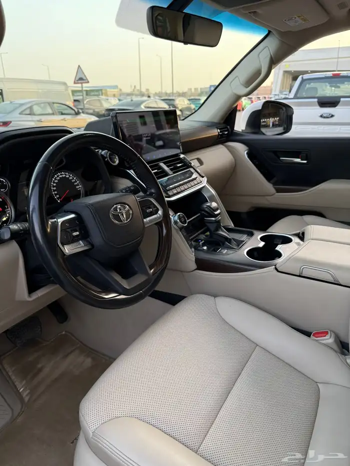 لاندكروزر جي اكس ار 4موديل 2024 4