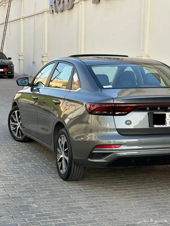 جيلي امجراند 7 موديل 2023 فل كامل السعر 31000 الف 29