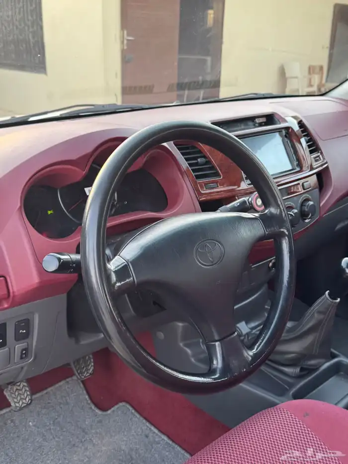 تويوتا هايلوكس 2015 فل كامل سعودي 23