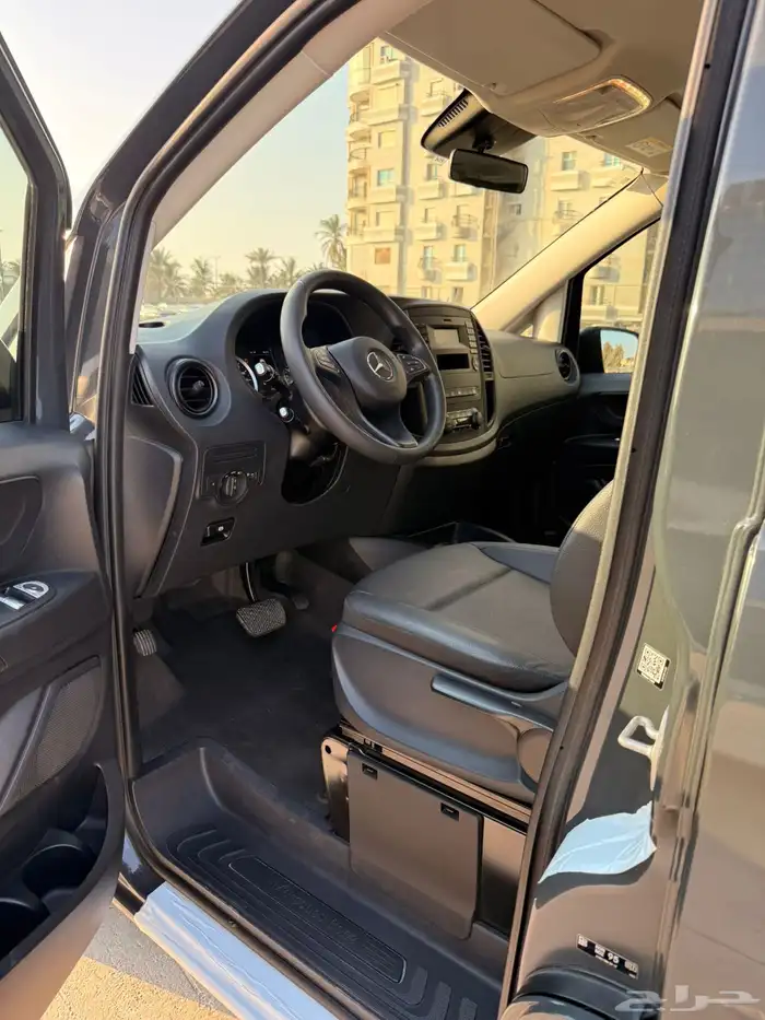 مرسيدس Vito Tourer 2020مجهزة للنقل الخاص 9