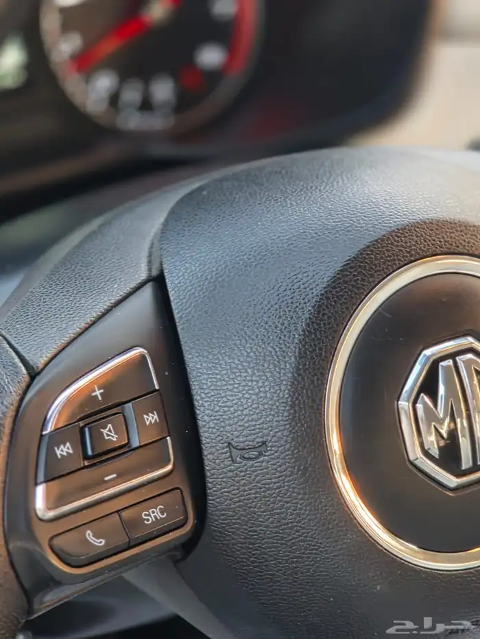 ام جي MG 2023 نص فل بصمه 18