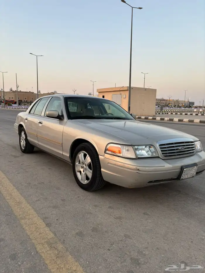 فورد فكتوريا 2010 فل كامل سعودي 0