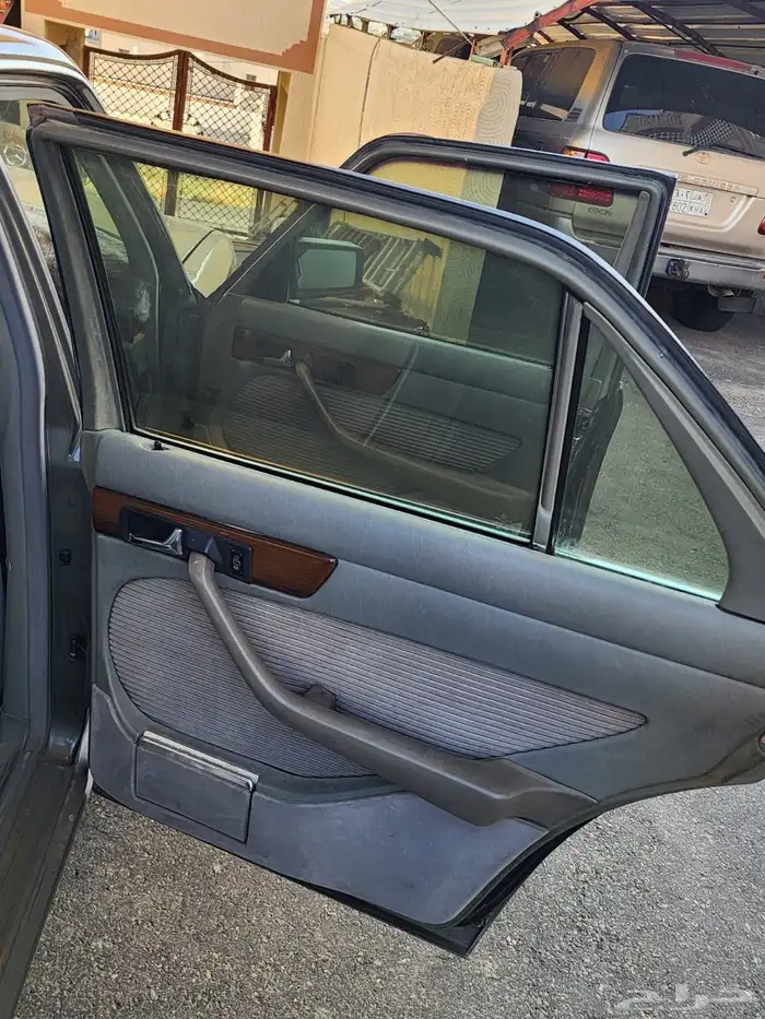 مرسيدس بنز 1990 300se 9