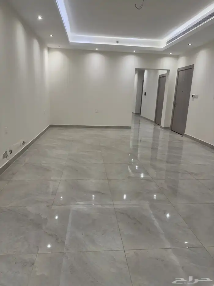 شقة فاخره 3 غرف للايجار بحي الخالديه 2 19