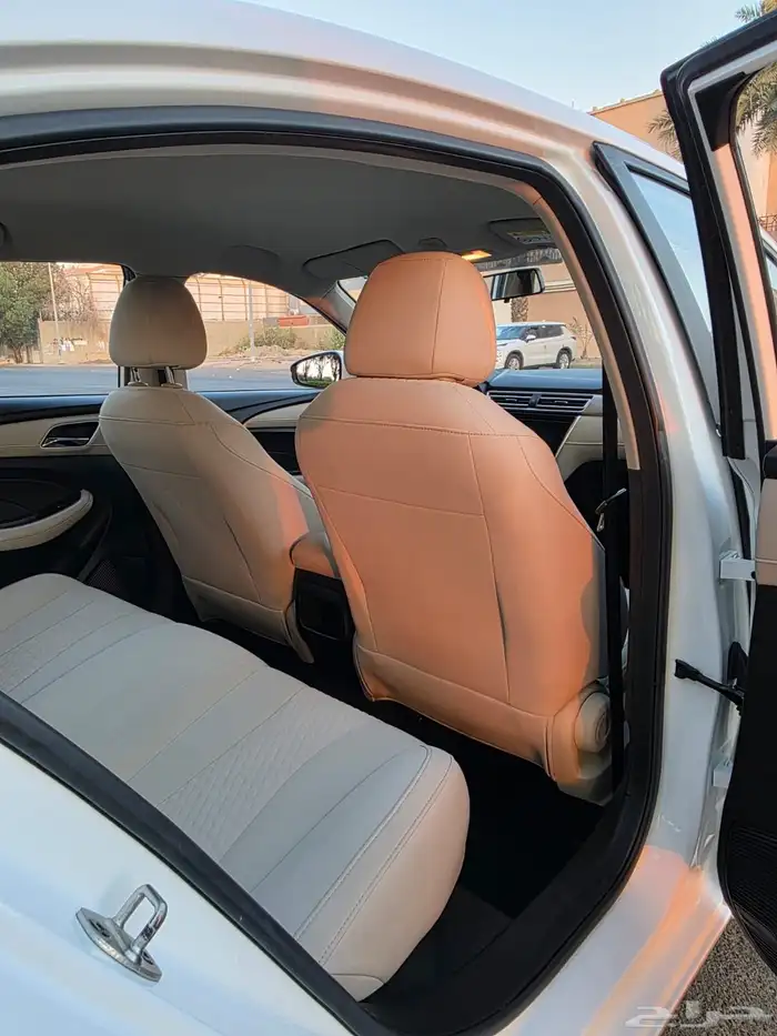 ام جي MG 2023 نص فل بصمه 10