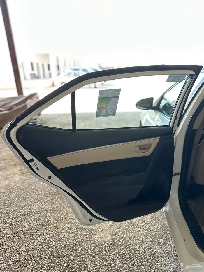 للبيع تويوتا كورلا 2015 نص فل نظيفه 11