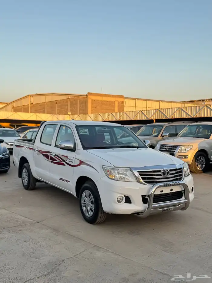تويوتا هايلوكس 2015 فل كامل سعودي 4