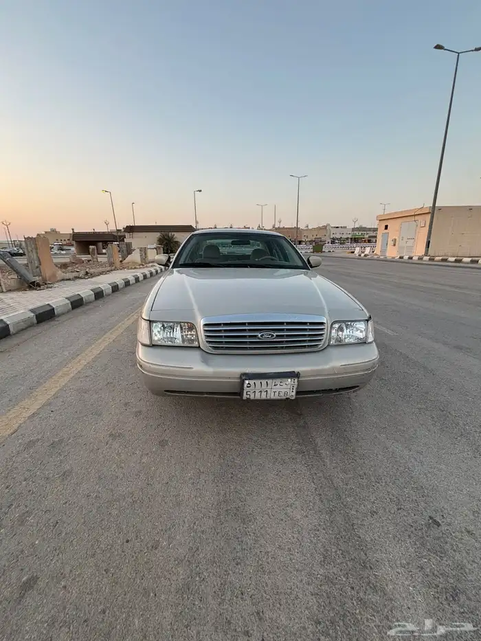 فورد فكتوريا 2010 فل كامل سعودي 1