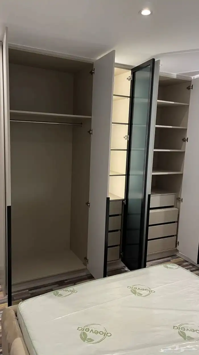 تفصيل غرفة نوم و مطبخ على حسب الطلب خزائن_ملابس  مكتب  تعليق 14