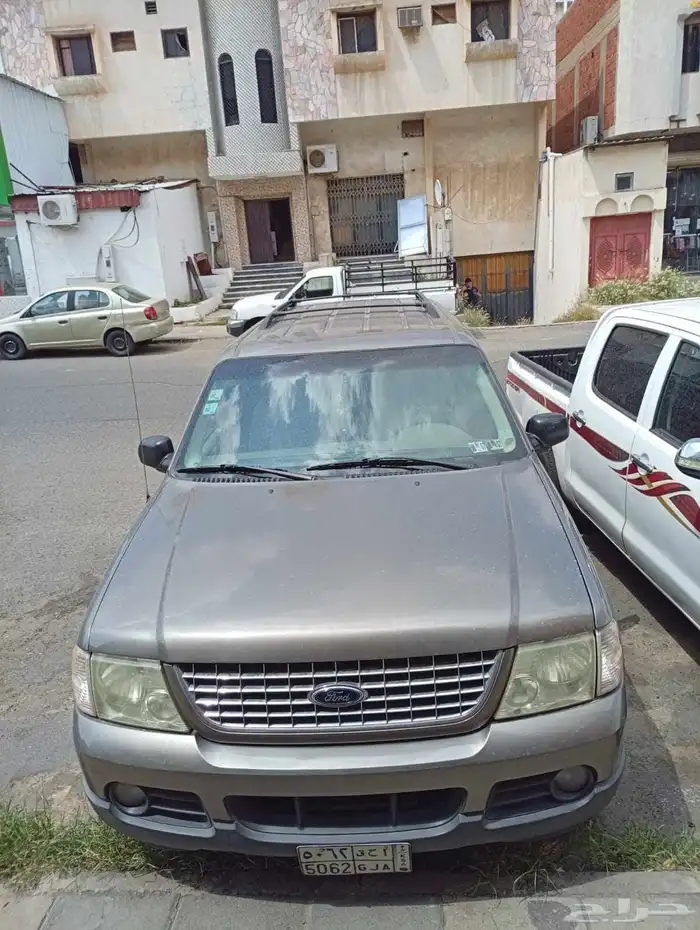 فورد اكسبلور 2003 ماشي 250الف 1