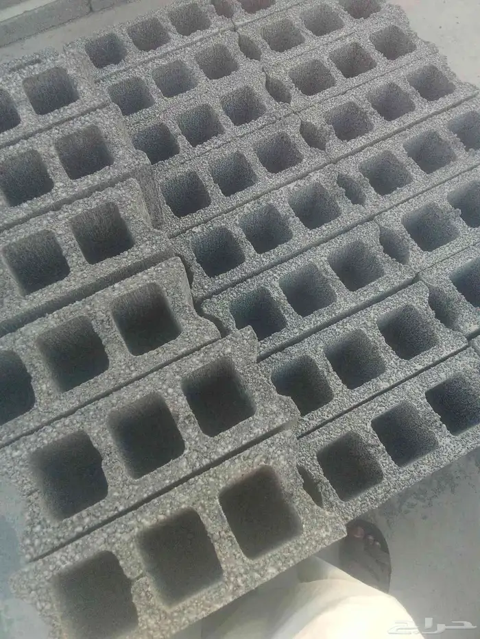 قلاب بطحاء اكياس واسمنت وطواب صغير وبلك وعتب ونقل مخالفةدمار 2