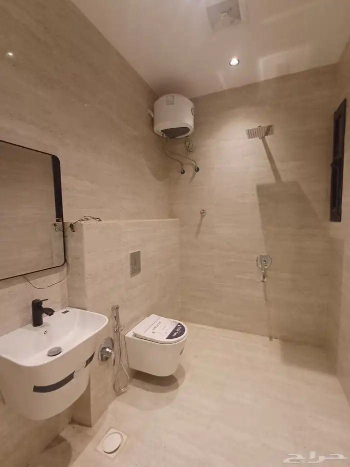 للبيع فيلا دبلكس درج داخلي حي الرمال درة تنال 7